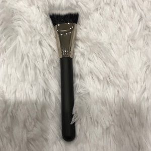 Mac brush